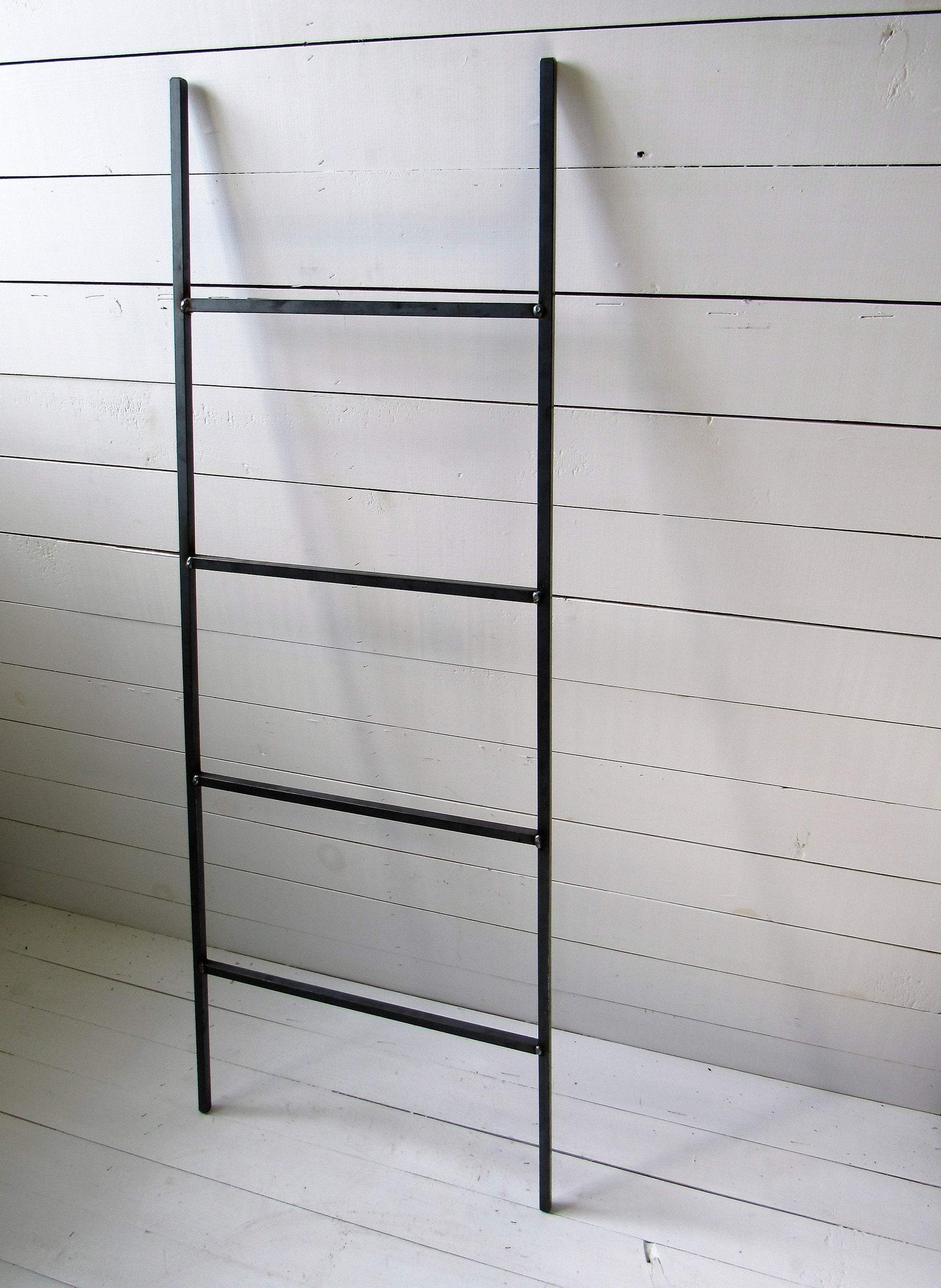 Customizable Blanket Ladder