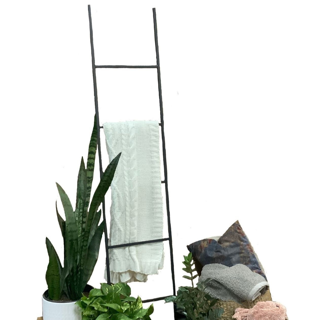 Metal Blanket Ladder